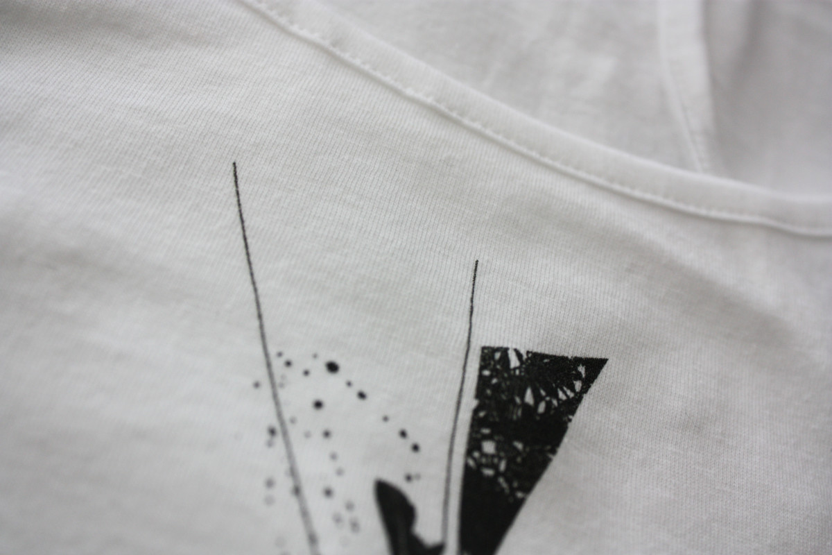 lir_shirts_bags_07